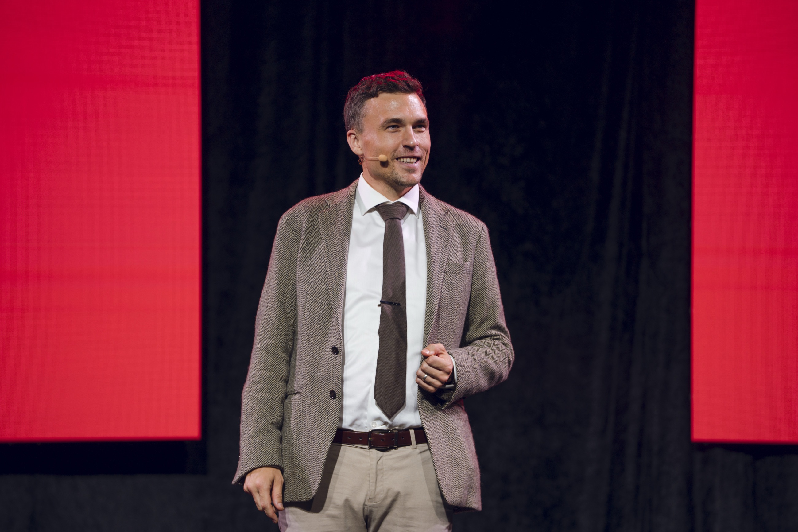 Keynote Speaker and Mentalist in Australia | Andy Nunn
